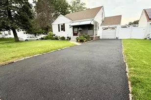 442 Rosewood Terrace, Linden, NJ 07036 - Photo 1