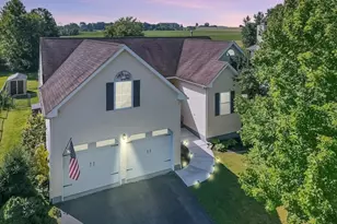 220 Natalie Dr, Phillipsburg, NJ 08865 - Photo 1