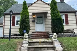 809 Burke Pkwy, Union Township, NJ 07083 - Photo 1