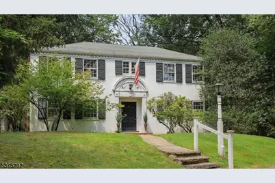 1045 Oak Ln, Plainfield, NJ 07060 - Photo 1