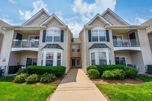 372 Cambridge Dr, Butler, NJ 07405 - Photo 1