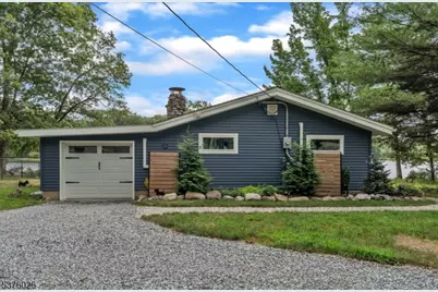 939 Plymouth Lake Dr, Stillwater, NJ 07860 - Photo 1