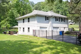 9 Cliffside Dr, Livingston, NJ 07039 - Photo 1