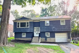 120 Star Lake Rd, Bloomingdale, NJ 07403 - Photo 1