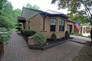 8 Amy Ct, Lebanon, NJ 08833 - Photo 1