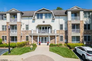 274 Victoria Dr, Bridgewater, NJ 08807 - Photo 1