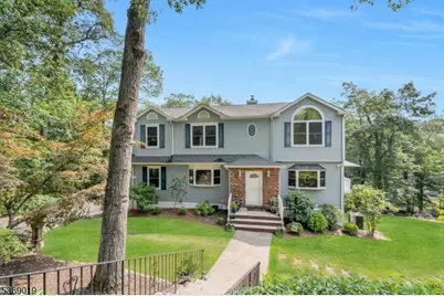 93 Hillside Dr, Bloomingdale, NJ 07403 - Photo 1