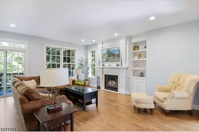 2 Glades Dr, Denville, NJ 07834 - Photo 1