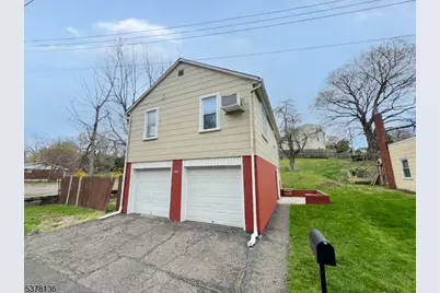 633 Warren St, Phillipsburg, NJ 08865 - Photo 1