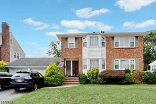 118 Diamond Bridge Ave, Hawthorne, NJ 07506 - Photo 1