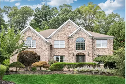 14 Stratton Dr, Wayne, NJ 07470 - Photo 1