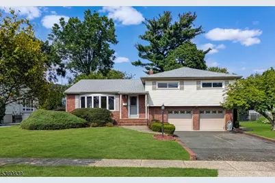 92 Rolling Hills Rd, Clifton, NJ 07013 - Photo 1