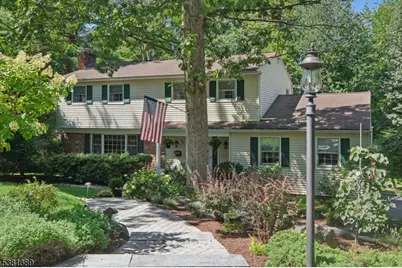 96 Exeter Dr, Berkeley Heights Township, NJ 07922 - Photo 1