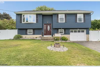 706 Lynda Rd, Lopatcong Township, NJ 08865 - Photo 1