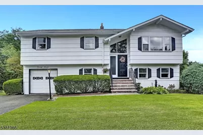 27 Wilrue Pkwy, Pequannock Township, NJ 07444 - Photo 1