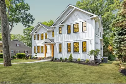 48 Hunterdon Blvd, Berkeley Heights Township, NJ 07974 - Photo 1