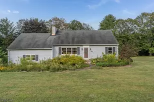 49 Blossom Hill Rd, Clinton Township, NJ 08833 - Photo 1