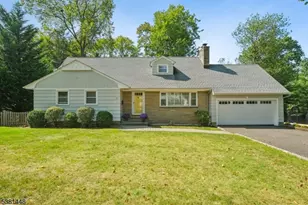 17 Coleman Ave W, Chatham, NJ 07928 - Photo 1