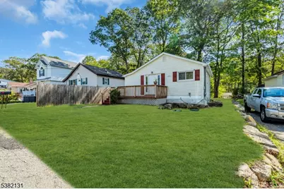 123 Vermont Trl, Hopatcong, NJ 07843 - Photo 1