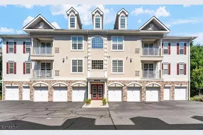 4 Slate Ct #A3, Woodland Park, NJ 07424 - Photo 1