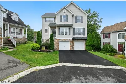 142 Winding Hill Dr, Mount Olive, NJ 07840 - Photo 1