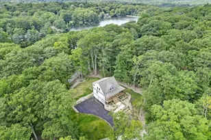 305 Mountainside Dr, Vernon, NJ 07422 - Photo 1