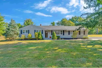 82 Vollers Dr, Branchburg Township, NJ 08876 - Photo 1