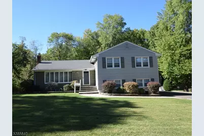 633 Plainfield Ave, Berkeley Heights Township, NJ 07922 - Photo 1