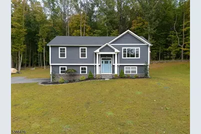 22 Ballantine Woods Way, Andover Township, NJ 07821 - Photo 1