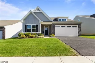 3 Coopers Hawk Ct, Washington Township, NJ 07882 - Photo 1