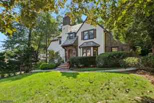 95 Collinwood Rd S, Maplewood, NJ 07040 - Photo 1