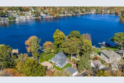 124 Chincopee Rd, Jefferson Township, NJ 07849 - Photo 1