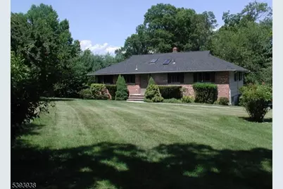 17 Cliffside Dr, Livingston, NJ 07039 - Photo 1