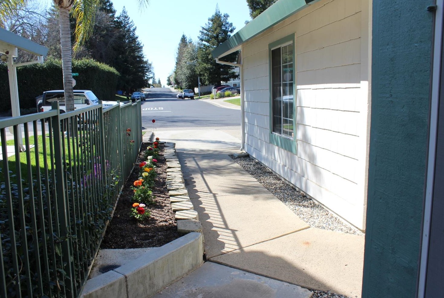 1109 Dartmouth Ave, Roseville, CA 95678-5172