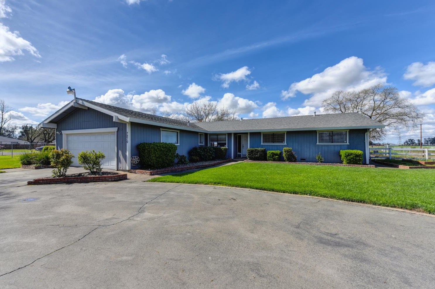 7210 Hedge Ave, Sacramento, CA