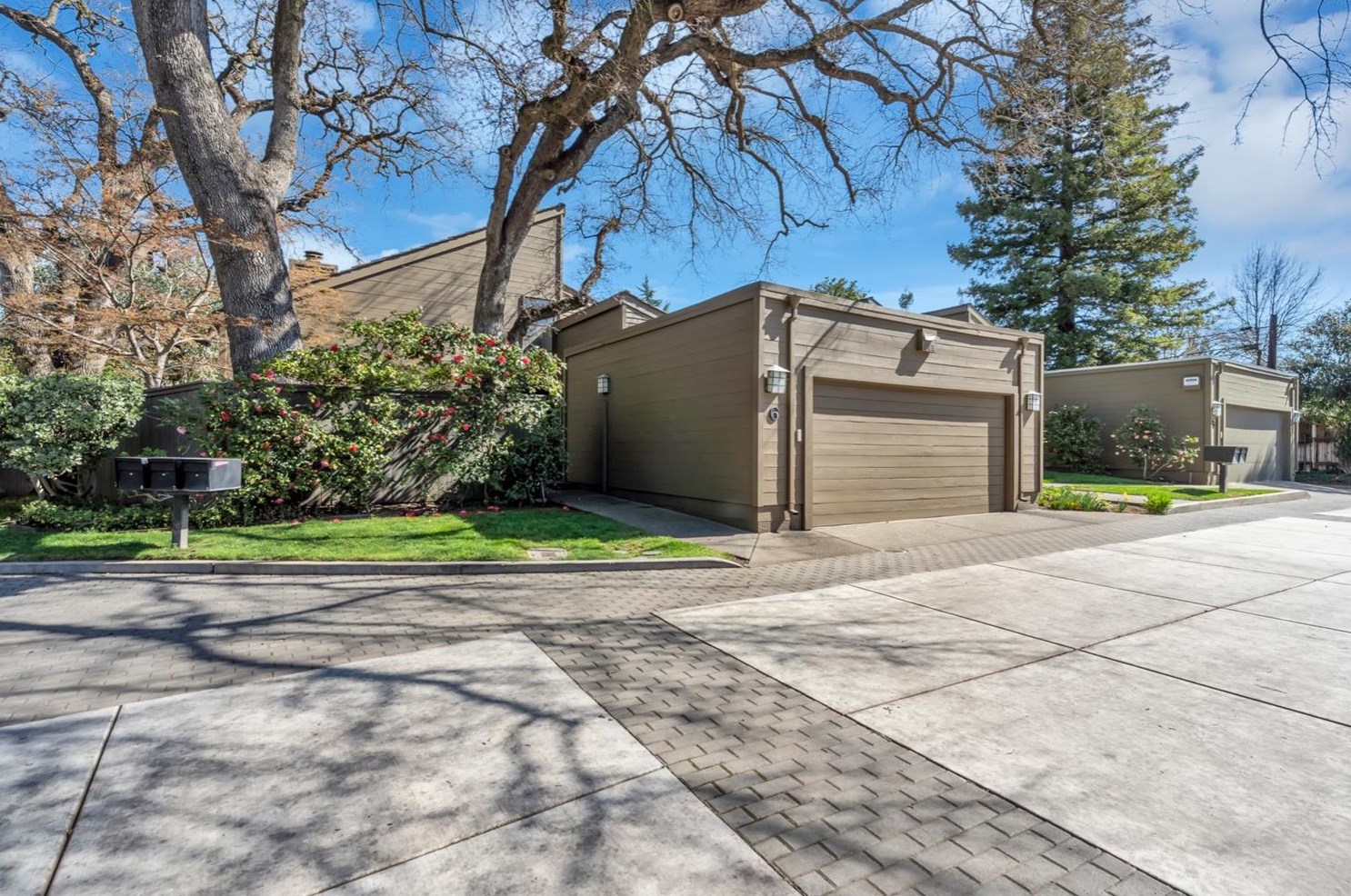 6 Park Sierra Ln, Sacramento, CA 95864