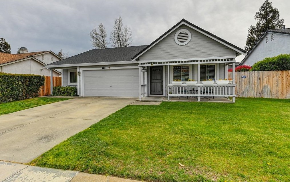 3228 Black Eagle Dr, Sacramento, CA 95843-4910