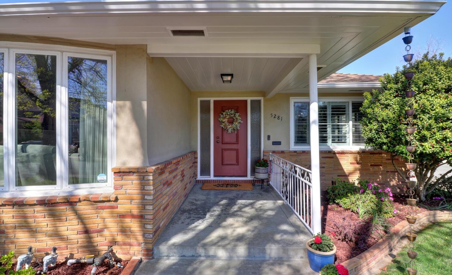 5281 K St, Sacramento, CA 95819-3927