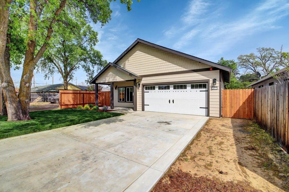 555 A St, Lincoln, CA 95648-1918