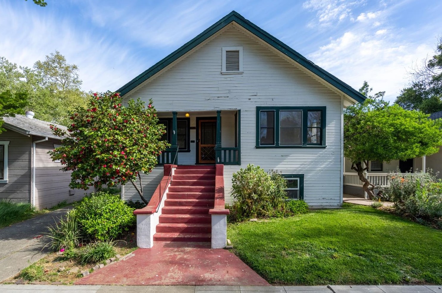 2511 D St, Sacramento, CA 95816-3116