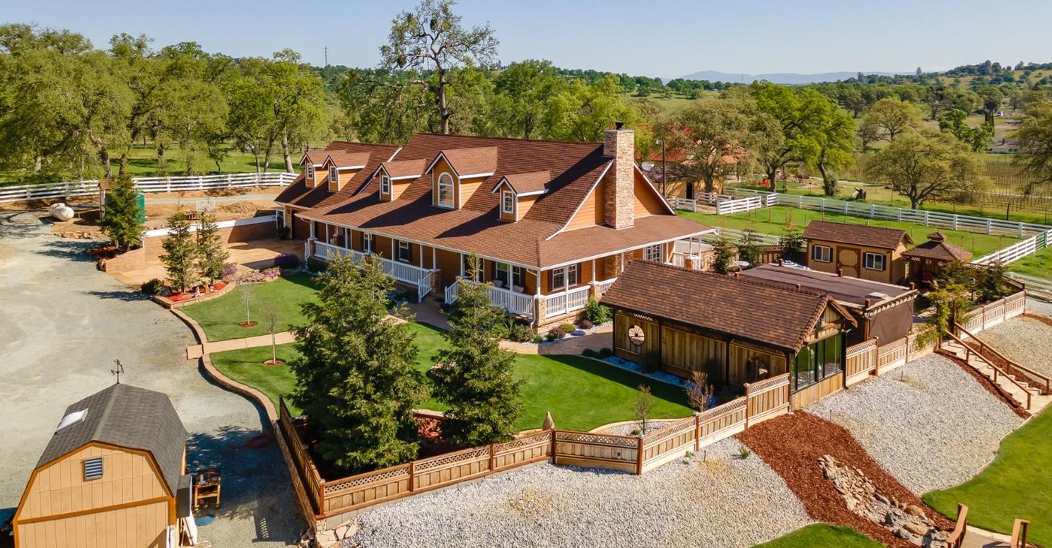 135 Appaloosa Way, Angels Camp, CA 95222-9643