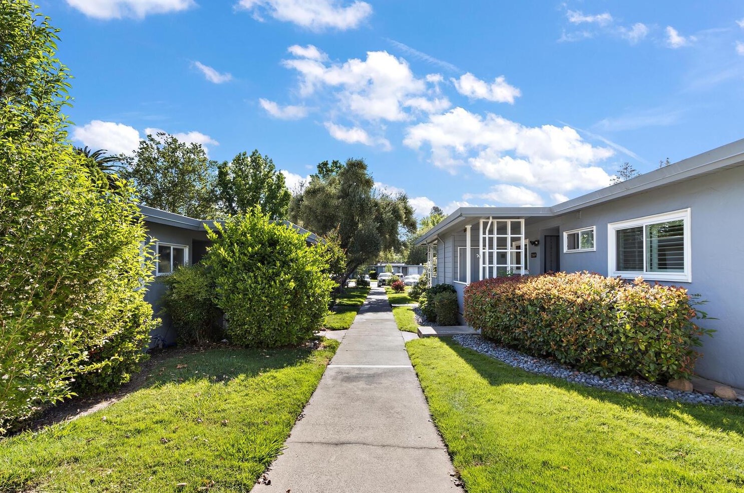 2869 Santa Paula Ct, Sacramento, CA 95821-6007