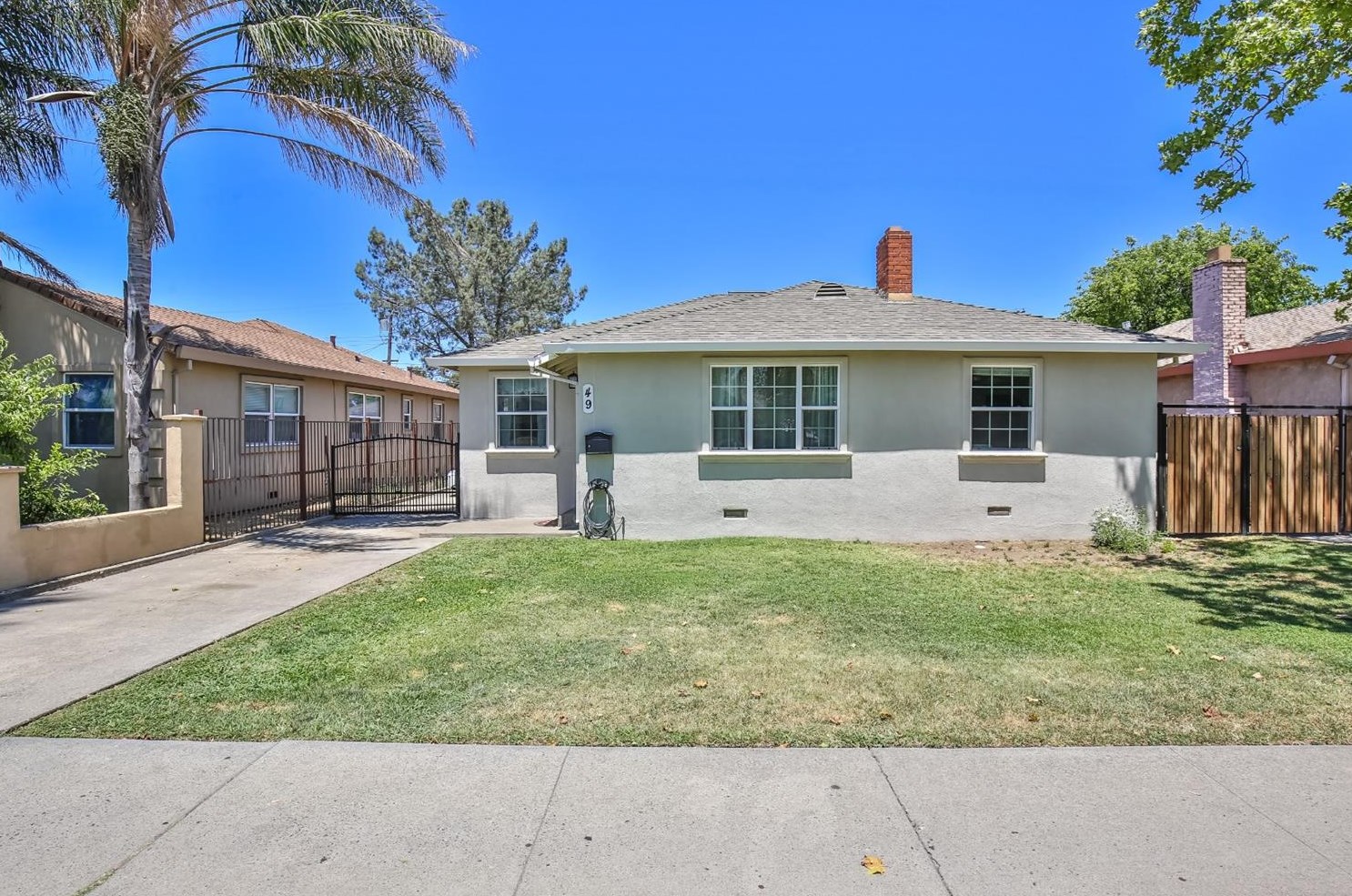 49 El Camino Ave, Sacramento, CA 95815-2025