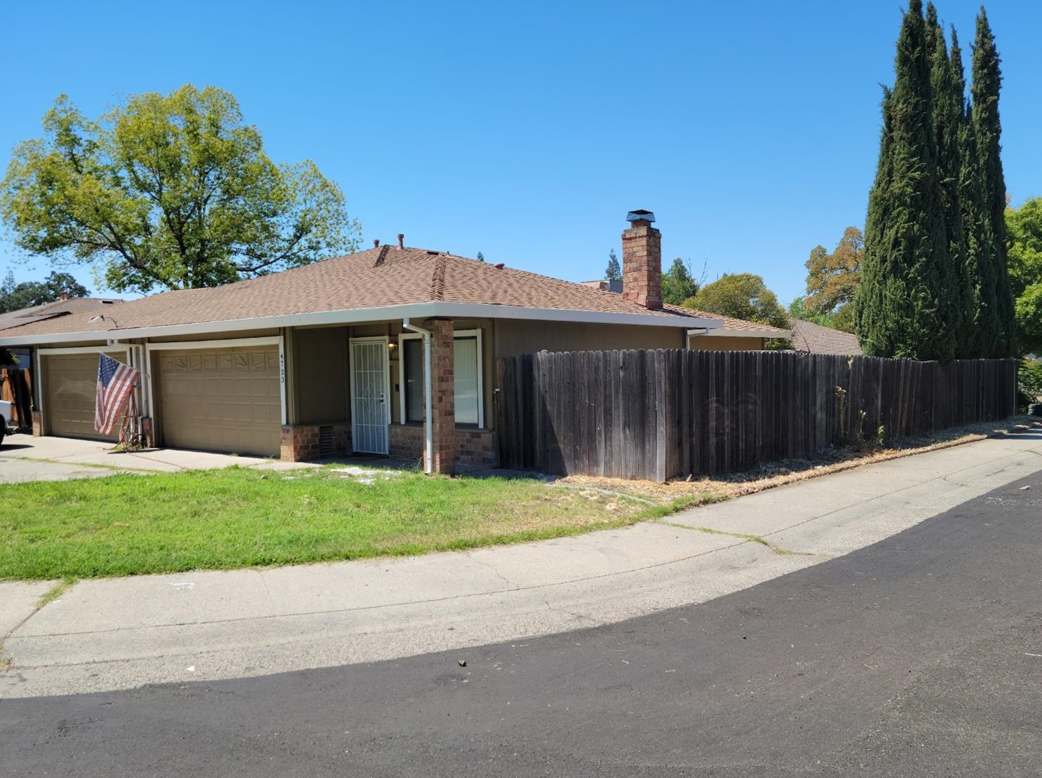 4721 Greenholme Dr, Sacramento, CA 95842-3257