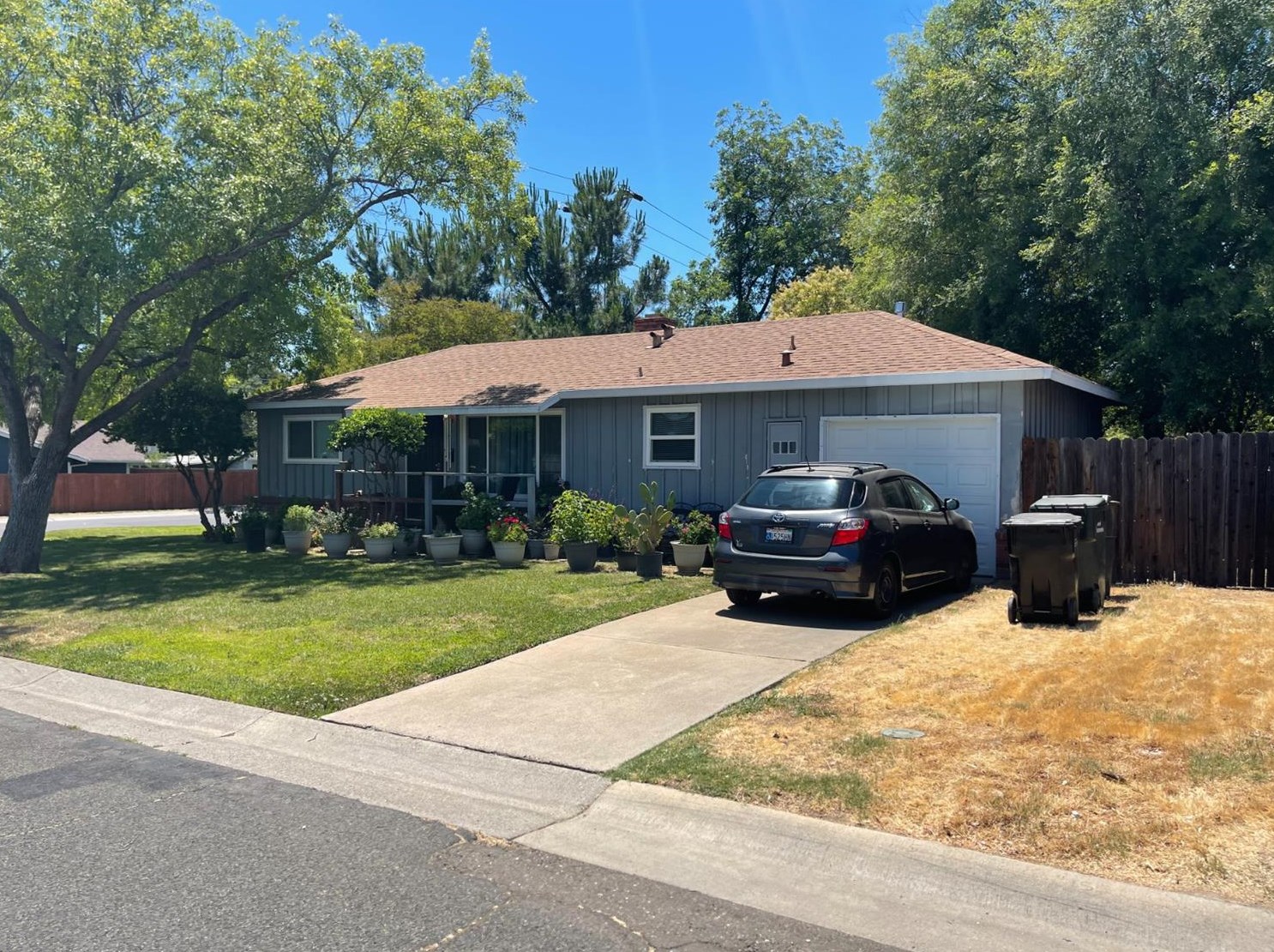 2347 Edison Ave, Sacramento, CA 95821-1754