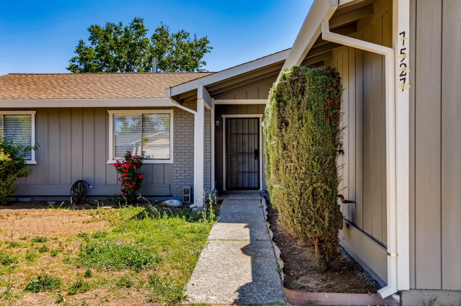 7527 Mandy Dr, Sacramento, CA 95823-3553