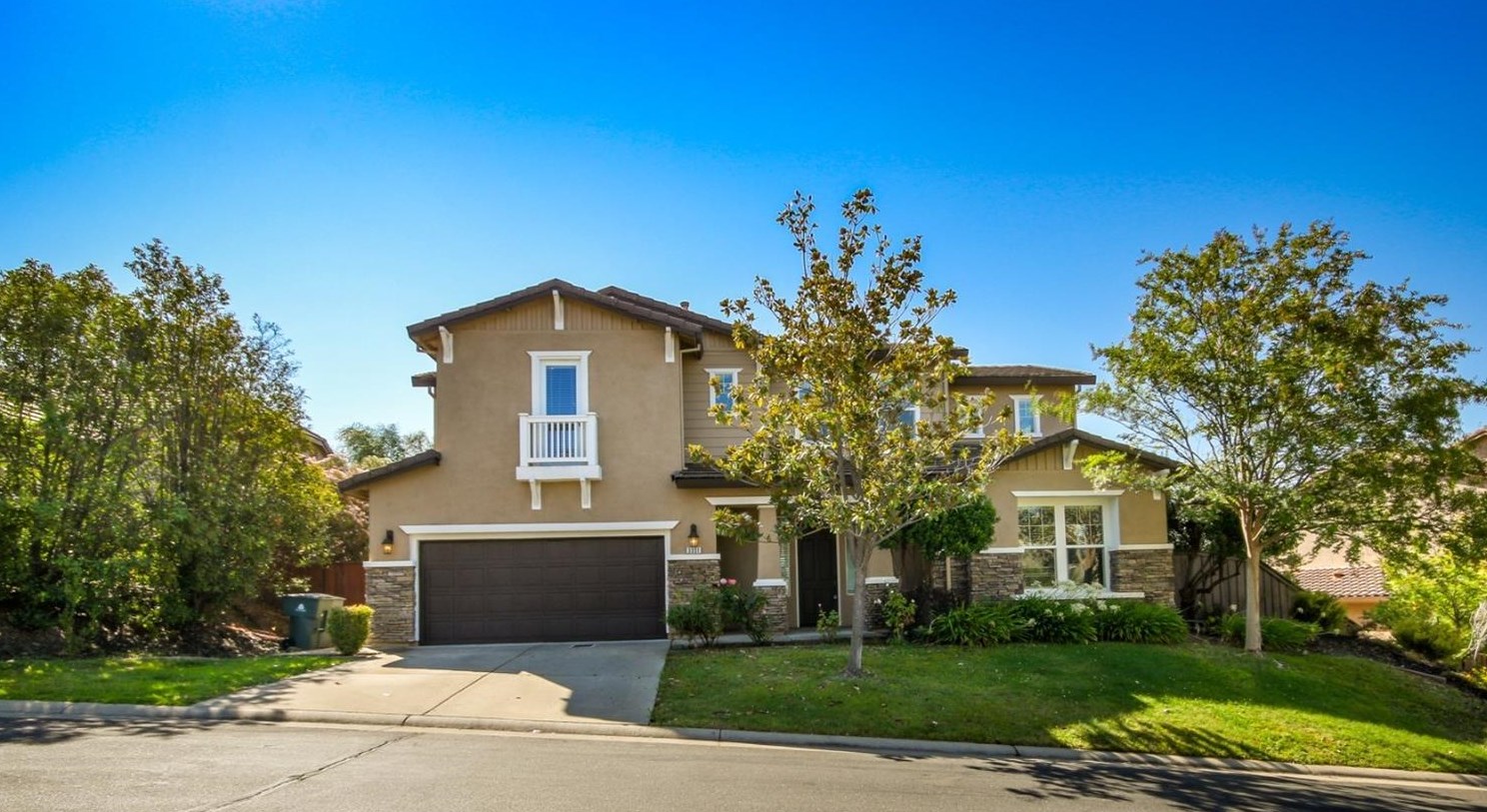 3351 Black Oak Dr, Rocklin, CA 95765-4640