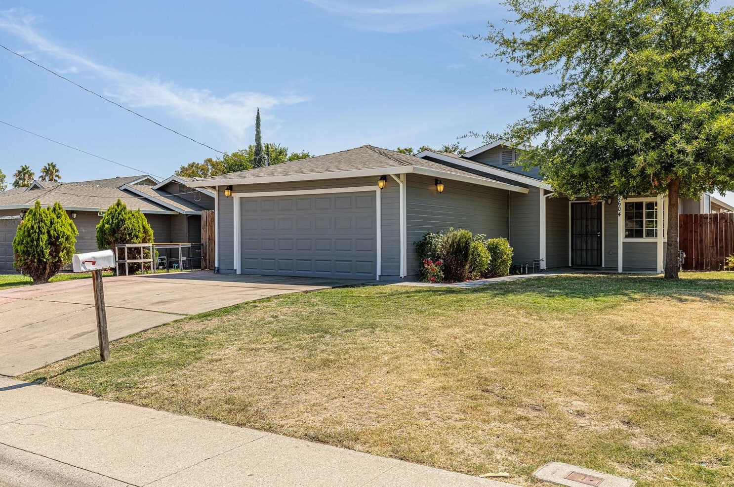 2604 Hing Ave, Sacramento, CA 95822-4532