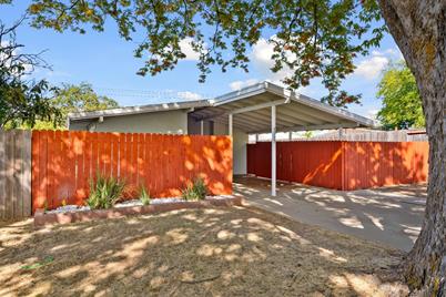 1517 32nd - Photo 1
