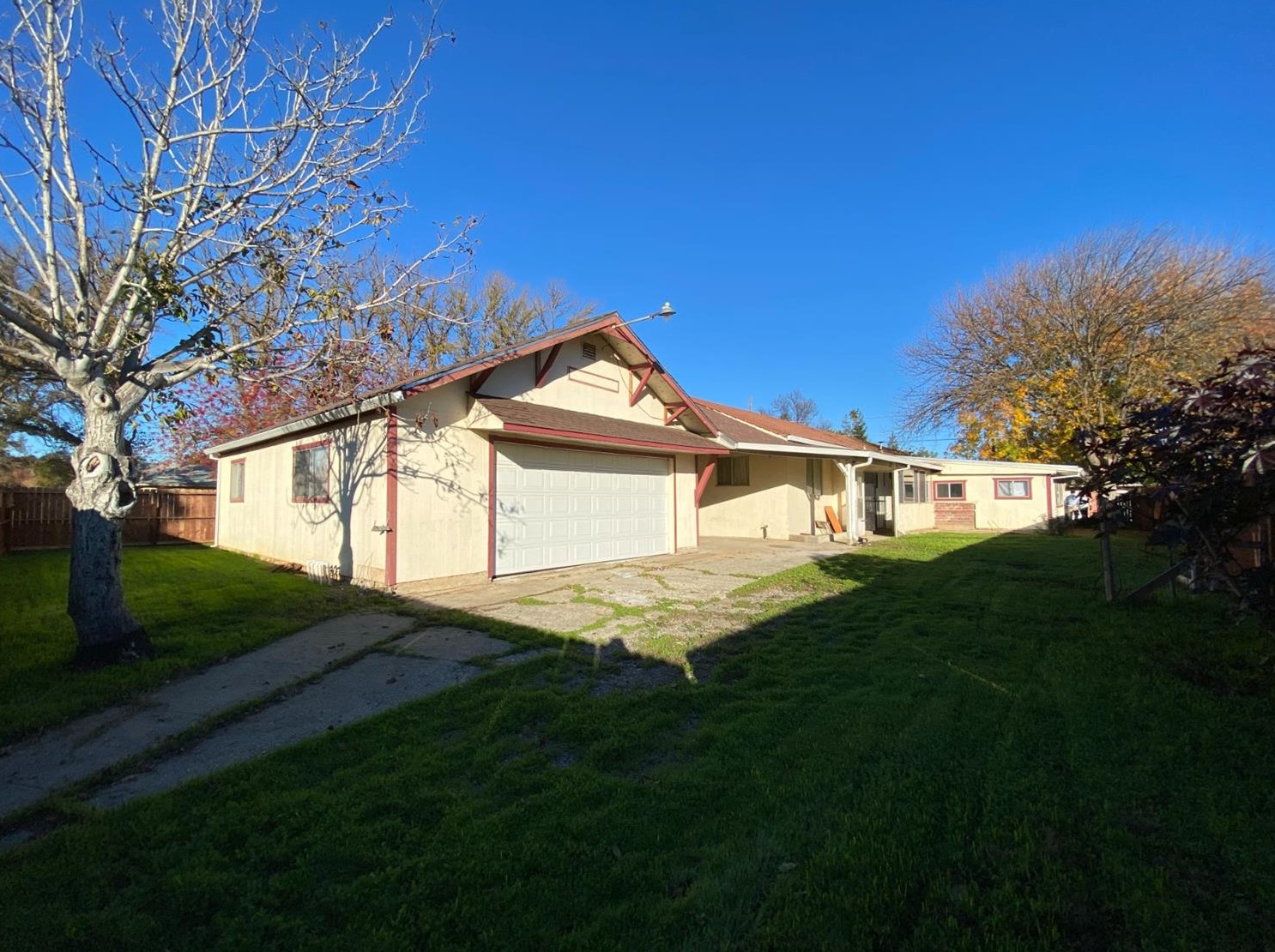 414 E Walnut St, Fruto, CA 95988
